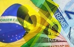 Según las proyecciones de Economía, Brasil este año crecería 2.5% y 3% en 2015; para los privados sería 1.65% y 2% 