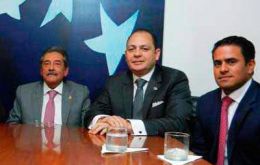  Gorrín, Perdomo y Meza son los ejecutivos que se presentaron como los nuevos propietarios de Globovisión por la cual pagaron 68 millones de dólares