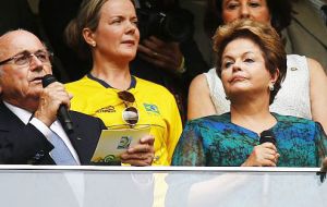 Un año atrás la violencia y desmanes durante la Copa de Confederaciones sorprendieron a Dilma Rousseff y a la FIFA 