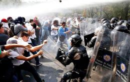 Guardia Bolivariana se desalojó el 'campamento de resistencia' de los antichavistas en la Plaza Bolívar de Chacao