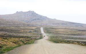La carretera que une Stanley con MPA sigue siendo un dolor de cabeza y para los bolsillos de las Falklands 