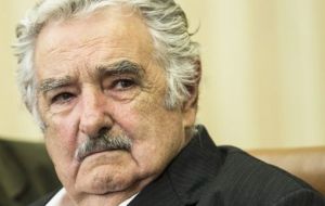“No soy un presidente pobre. Pobre es la gente que necesita mucho”, dijo Mujica 