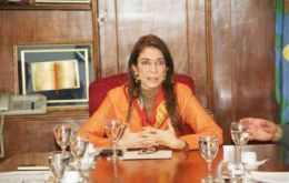 La ministra de Industria Débora Giorgi encabeza la delegación argentina a Santa Cruz para dos días de tratativas  
