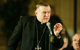 Elizondo, obispo auxiliar de Seattle pide urgentes medidas para proteger a los niños