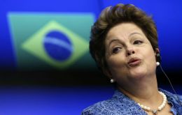Días complicados para la presidenta que el martes pudo apreciar en vivo las protestas en Brasilia 