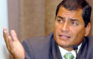 Según Correa pidió que los países mediterráneos, Bolivia y Paraguay, tengan libre acceso al mar para el desarrollo de nuestros pueblos 