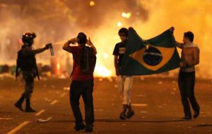 El Ejército desplegado en Sao Paulo, 'responderá' si son atacados 