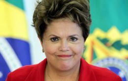 Se confirma que Rousseff irá a una segunda vuelta en la presidencial de octubre 