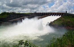 “El caudal afluente al embalse de Itaipú registró el sábado el promedio de 13.806 m3/s” con tendencia a aumentar 