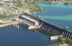 Uruguay genera casi toda su energía a partir de represas hidroeléctricas con respaldo térmico por las variaciones climáticas