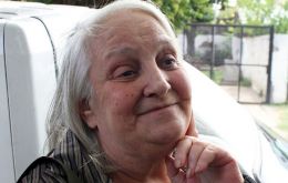 María Elena sufre una ligera indisposición que la obliga a permanecer en Buenos Aires