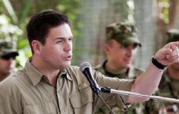 “Me siento profundamente orgulloso de mis Fuerzas Armadas” manifestó el ministro de Defensa Pinzón 