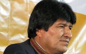 Tiempo atrás el presidente Morales también había vinculado los alimentos transgénicos con la pérdida de cabello y masculinidad 