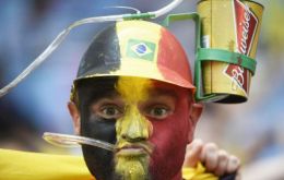 La FIFA exigió a Brasil levantar la prohibición de venta de alcohol en estadios pues el principal sponsor es Budweisier