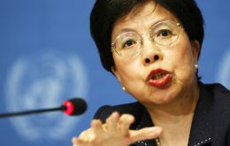 La directora general de la OMS Margaret Chan manifestó su preocupación por el avance fulminante de la epidemia 