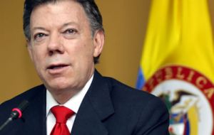 Santos, reelegido para un segundo mandato el mes pasado, iniciará su nuevo período presidencial el próximo 7 de agosto.