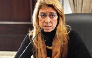 La ministra Giorgi dijo que Méndez “entiende al diálogo social como un sistema de intercambio de prebendas, en el cual ganan siempre los incompetentes”