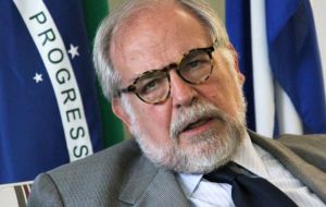 “Por el amor de Dios, a lo que estamos asistiendo es un genocidio, una masacre”, dijo Marcos Aurelio García asesor en relaciones exteriores de Rousseff.