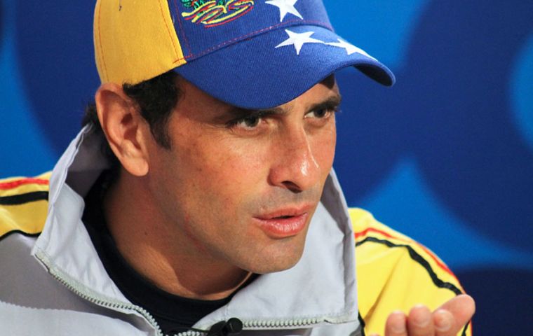 “¿Qué dicen los líderes de Latinoamérica sobre la injusticia en Venezuela, donde 9 de cada 10 homicidios son impunes?” escribió Capriles 