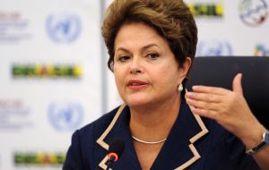Dilma prometió aunque no aclaró, “acuerdos con bloques económicos sin prejuicios”