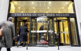 El Bank of New York Mellon emitió un comunicado explicando a los bonistas la situación, todavía bajo “recomendación” del juez Griesa 
