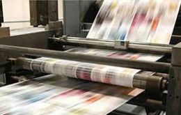 “Si los contenidos violan el código de ética el periódico se abstiene de publicar el texto”, señaló el diario en una editorial
