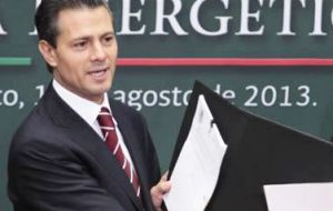 Con la reforma Peña Nieto puede llegar a transformar a México asegurando una participación privada en la empresa y en la explotación de las grandes reservas  