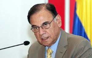 “Está demostrado que el Estado no puede asumir todas las actividades económicas”, dijo Alí Rodríguez, secretario de UNASUR