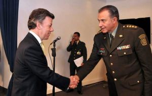 Estamos planteando “el modelo de una nueva Colombia en paz, con más seguridad y presencia del Estado en todo el territorio”, dijo Santos 