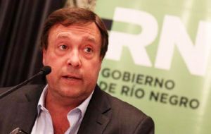 El gobernador de Río Negro, Alberto Weretilneck, sin renegar del kirchnerismo se aleja por diferencias sobre la ley de hidrocarburos 