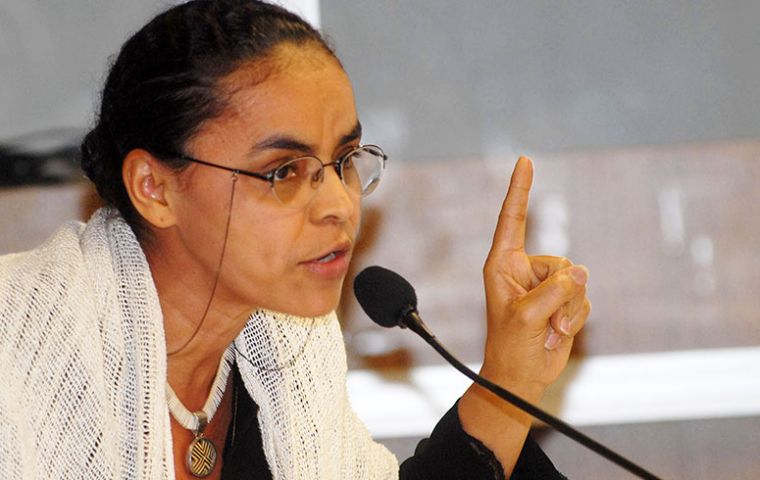“La vieja política está atrasando Brasil y perjudicando nuestro desarrollo”, dijo Marina Silva