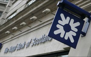 RBS dijo que “sería necesario modificar el domicilio de la sociedad holding del banco”.