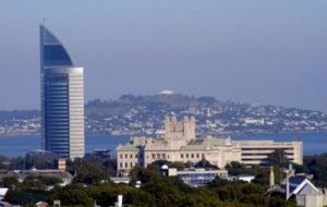 Montevideo debería convertirse en un centro para el comercio internacional denominado en yuanes en la región, como Londres y París, en la UE