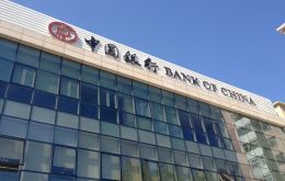 El banco central bombea 100.000 millones de yuanes para cada una de las cinco instituciones principales del sector, a través de línea de crédito estándar.
