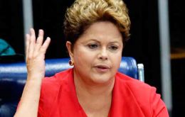 “¿Qué significa hacer un shock fiscal? ¿Cuánto va a durar? ¿Va a cortar programas sociales? ¿El “bolsa familia”?, bramó Dilma Rousseff
