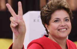 La intención de voto por Rousseff en la primera vuelta no ha variado, en tanto que Silva ha perdido dos puntos porcentuales.