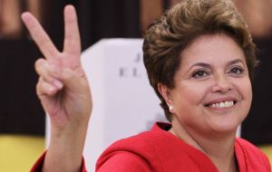 La intención de voto por Rousseff en la primera vuelta no ha variado, en tanto que Silva ha perdido dos puntos porcentuales.