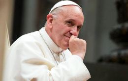 ”Es extraño, pero si hablo de esto para algunos resulta que el Papa es comunista”, dijo ante el Encuentro Mundial de los Movimientos Populares