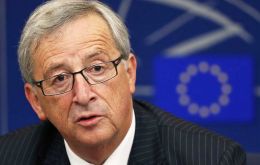 “Ahora tenemos que arremangarnos y ponernos a trabajar”, declaró Juncker en un comunicado al inicio de su mandato de cinco años. 