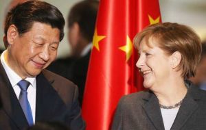 El presidente chino, Xi Jinping (3º) y la canciller alemana, Angela Merkel (5ª), completan los primeros cinco lugares de Forbes 