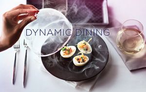 A la rigidez, pompa y lujo del “Titanic” le sustituye el concepto de “Dynamic Dining” en la que “el invitado puede decidir cuándo comer, con quién comer y qué comer” 
