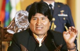 El presidente boliviano anunció que el partido de gobierno decidió postular a la Gobernación cruceña a Borda, obrero del sector petrolero
