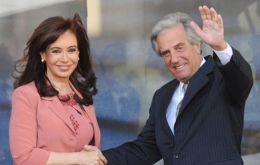 El presidente electo le manifestó a la mandataria argentina su deseo de estar en la inauguración del edificio de Unasur que lleva el nombre de Néstor Kirchner 