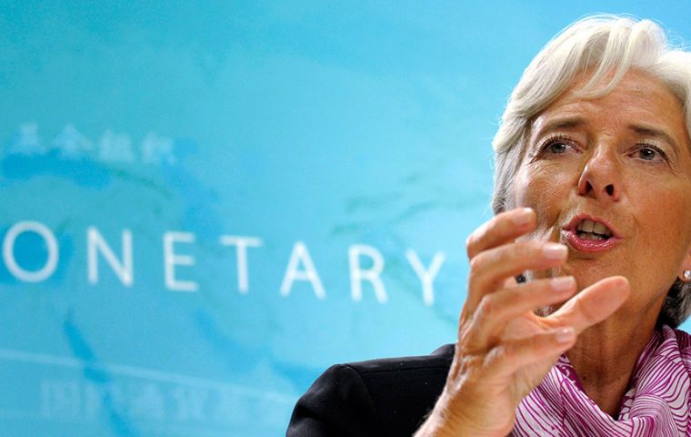 Lagarde dijo que “la economía peruana prosperará pese al descenso del precio de las materias primas y la desaceleración de la demanda global”.