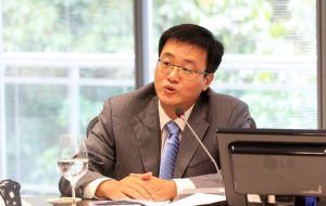 “El foro hará historia en las relaciones entre China y América Latina”, dijo el director general para Latinoamérica y el Caribe de la Cancillería, Zhu Qingqiao