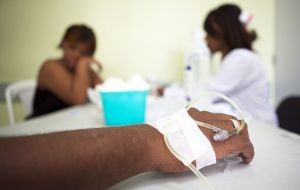 En el caso de la fiebre chikunguña, son 2.258 los casos registrados, de los cuales 93 fueron “importados” de personas que llegaron de islas del Caribe