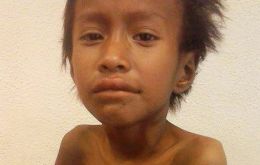 Néstor Femenía, el niño indígena de 7 años pesaba 20 kilos cuando murió de tuberculosis en la provincia de Chaco, de la que Capitanich es gobernador electo