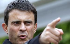 “El plan Vigipirate quedará en vigor en su nivel más alto”, resaltó el Primer ministro francés Manuel Valls