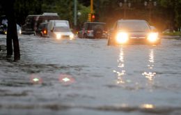 Según el portal de noticias de la red Globo, la tormenta provocó 30 puntos de inundaciones en la ciudad y dejó más de 150 semáforos fuera de servicio. 