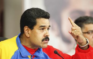 “Desde ya les damos la bienvenida y desde ya el pueblo de Venezuela los repudia, los rechaza”, bramó Maduro